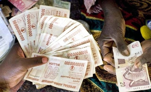 世界上钱最不值钱的国家,一个面包一千亿,