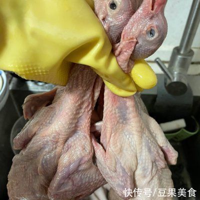 烤乳鸽|这道烤乳鸽发到朋友圈，留言全说被馋哭
