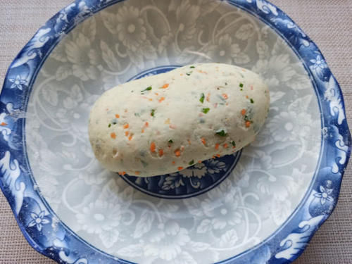 面粉新吃法,无需发面,开水一烫就搞定,个个鼓大泡,比油条还香