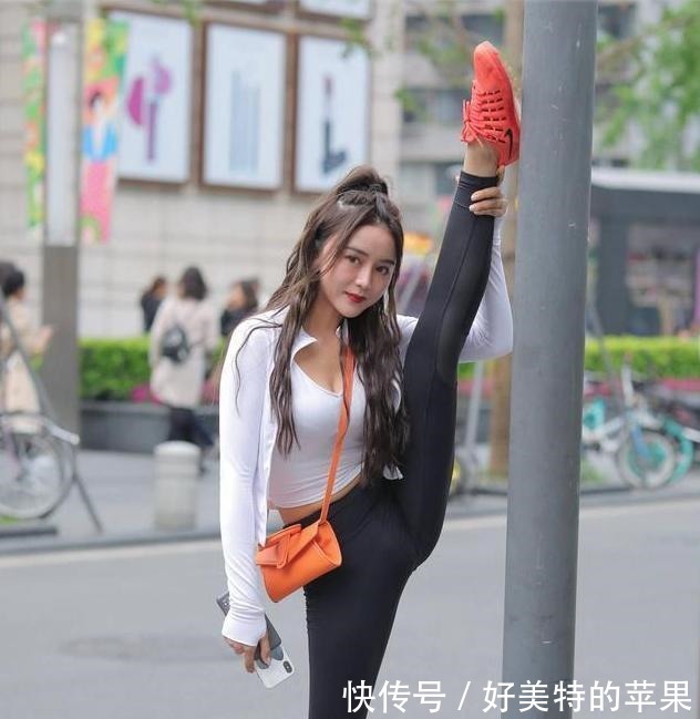 瑜珈裤 黑白分明是一种时尚,让“瑜伽裤”成为重点,展现潮流新趋势!