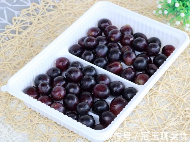 冰箱|有5种水果,放冰箱里冻起来,比新鲜的还好吃,夏天不用买雪糕了