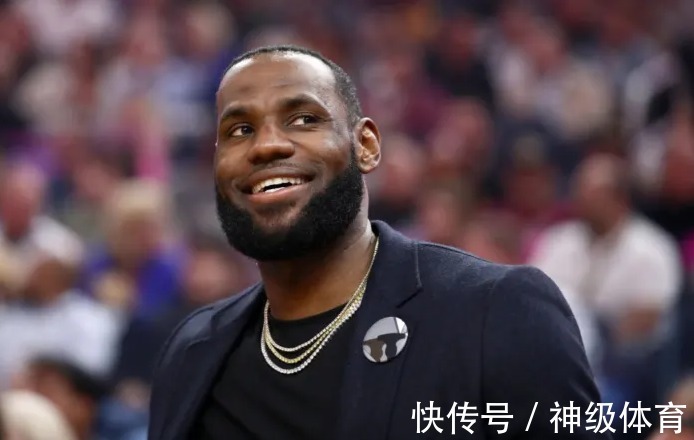 凯尔-里滕豪斯|惹上官司!詹皇曾谴责枪击致死案主角 当事人以诽谤罪起诉詹姆斯