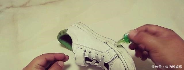 学生时代|睡前将“风油精”滴进身体此几处，第二天起床后，多数男人说管用