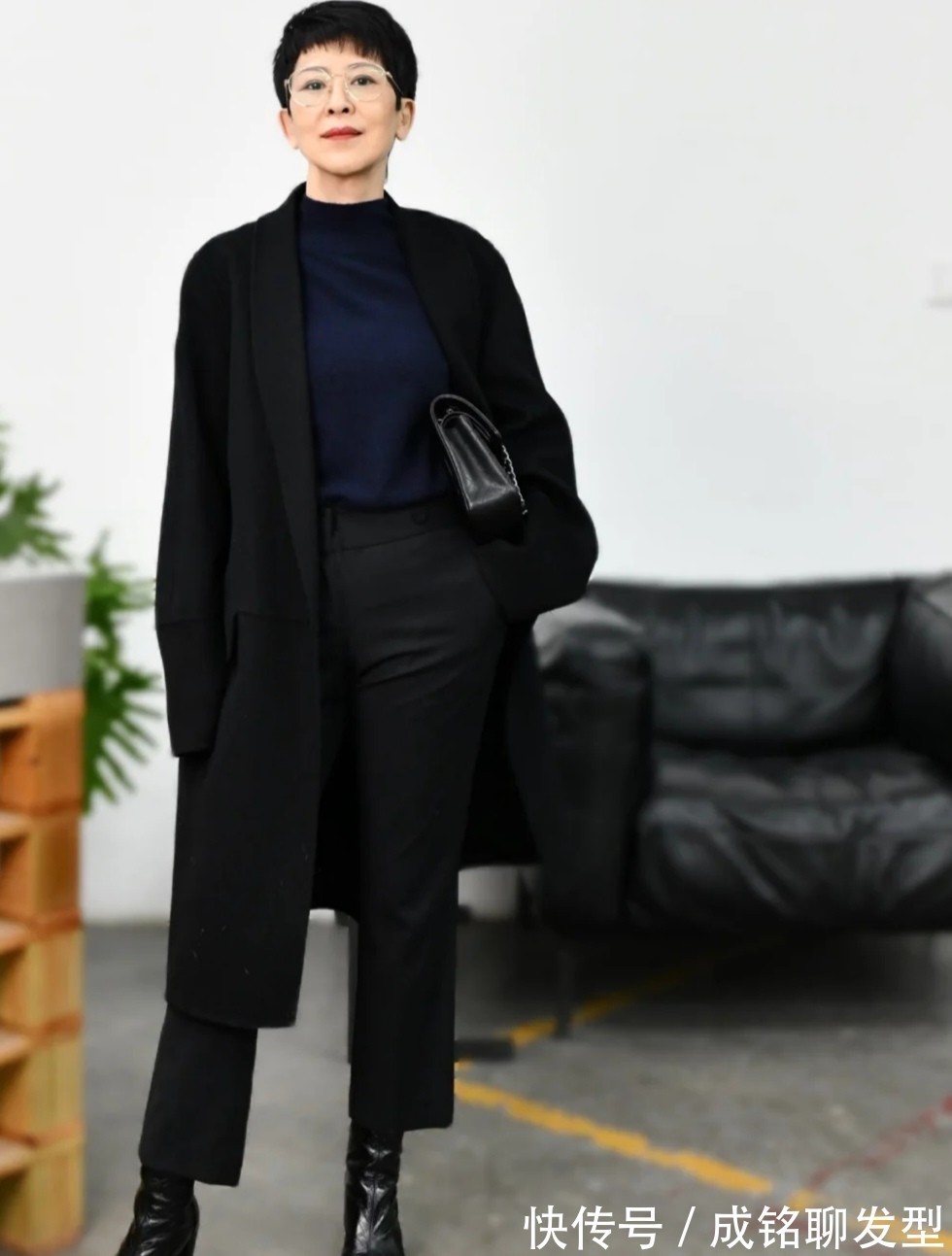 裤装 这些60岁的阿姨真会打扮,简约大方又显瘦,这样穿衣好有气质