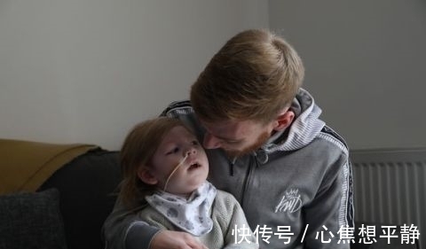 生命体征|医生正准备撤掉支持设备 无生命体征的婴儿突然睁开了眼