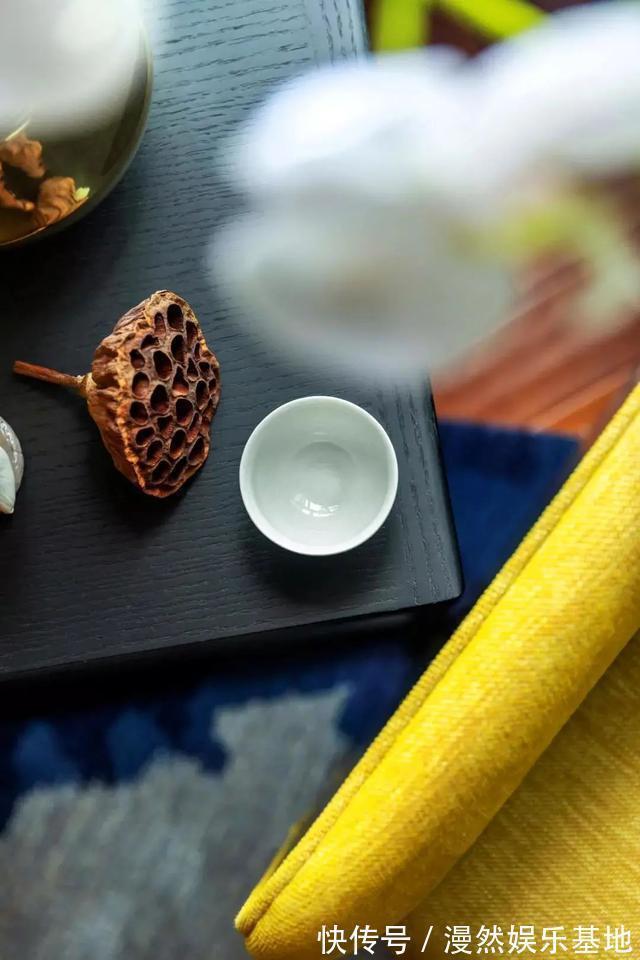 休闲椅|450㎡新中式别墅,禅意高级的房子,情趣舒适的人生