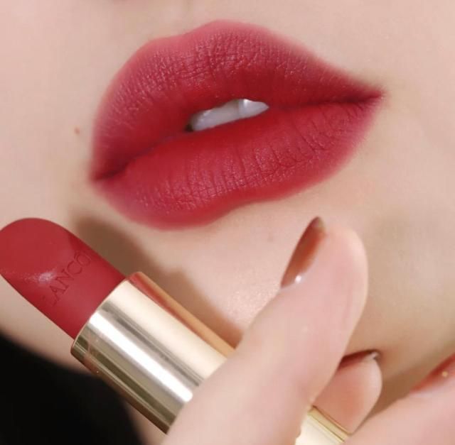 质地 兰蔻最热门的口红色号合集,196和505最显白,888可盐可甜!