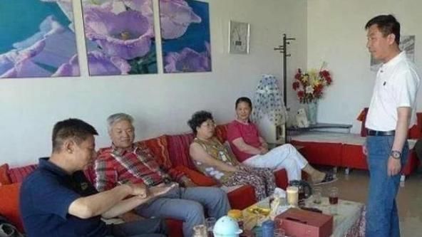 身体不适|“我怀孕了,请把你家WiFi关掉”孕妈挨家通知,邻居硬核回怼解气