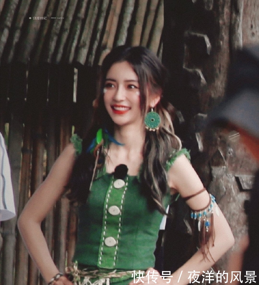 档综艺节目 杨颖蔡徐坤一起度假,网友竟是从反光镜里发现的,粉丝:正常团建