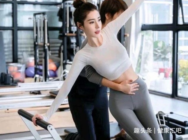 美女|95后韩国气质美女,颜值高又有料,通过运动收获丰满好身材