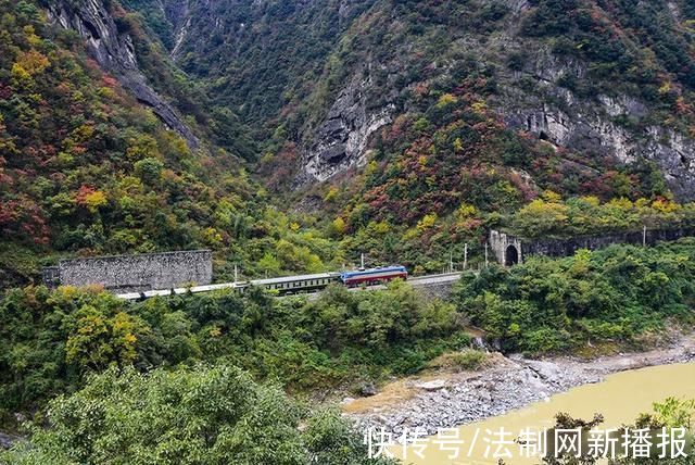 万山红遍|汉中略阳的秋天