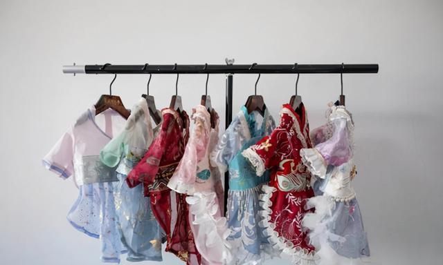 路子|难觅月入过万的赚钱路子?这个90后女孩做宠物汉服月营收破七万