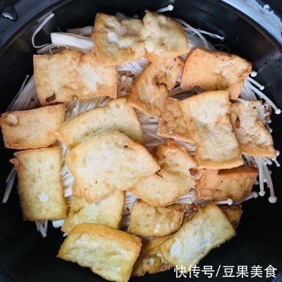 豆腐|这道豆腐鲜虾煲,怎么做都好吃