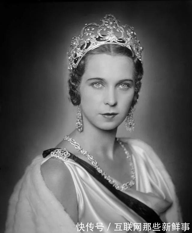 最爱 那么重的耳环为什么却成为了王室女性的最爱!