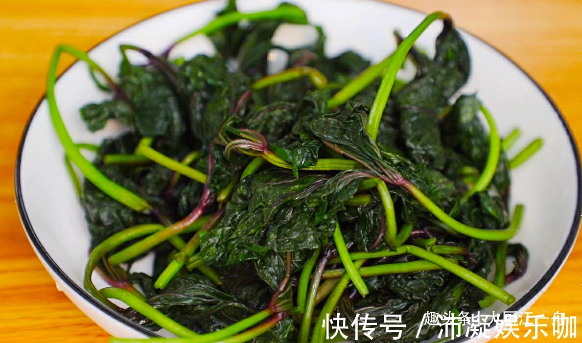 一日三餐|这菜营养极高,很多人只吃叶子,其实茎才是“王者”,不懂可惜了