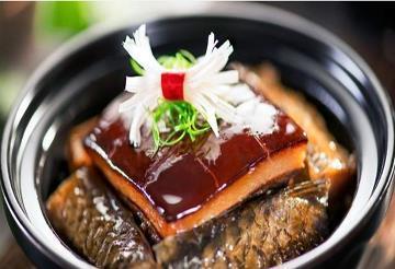 青二荆条辣椒颗|美食推荐：醉鱼蒸酥肉、超蚝味香芋、风味头刀菜制作方法