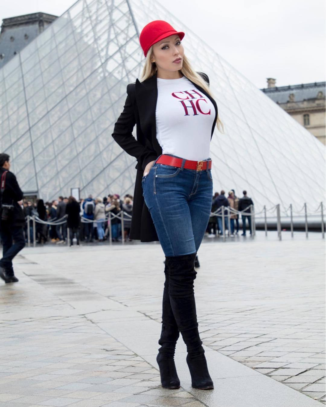 沙漏|智利小姐亚军,E罩杯枊腰翘臀组成妖艳的“沙漏”身材,如何练的