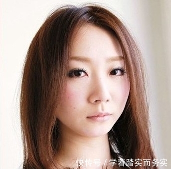 中分|脸大的女生适合什么发型 5款中长发烫发轻松变小脸