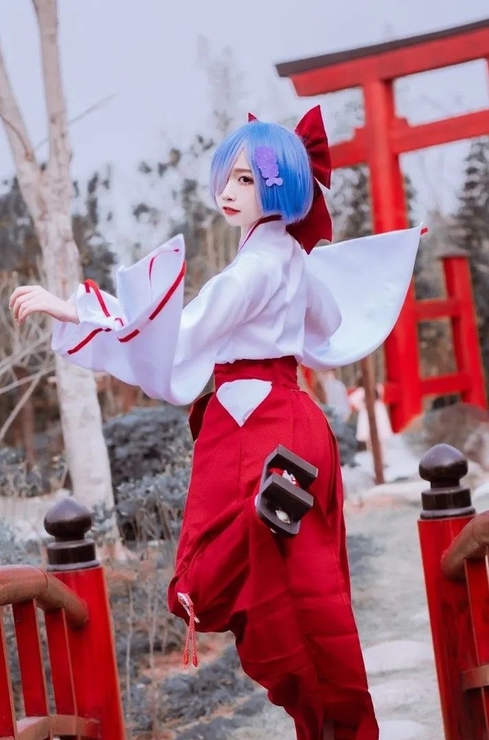 蕾姆|cos:蕾姆老婆唯美生贺@二佐