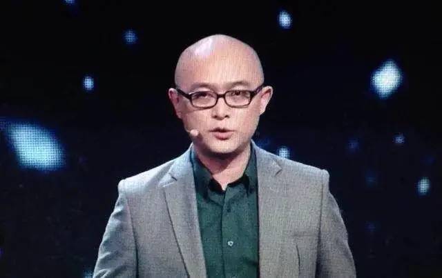 一夜成名|孟非老婆首次曝光,年过四十却还像小姑娘,鲁豫你太太很美