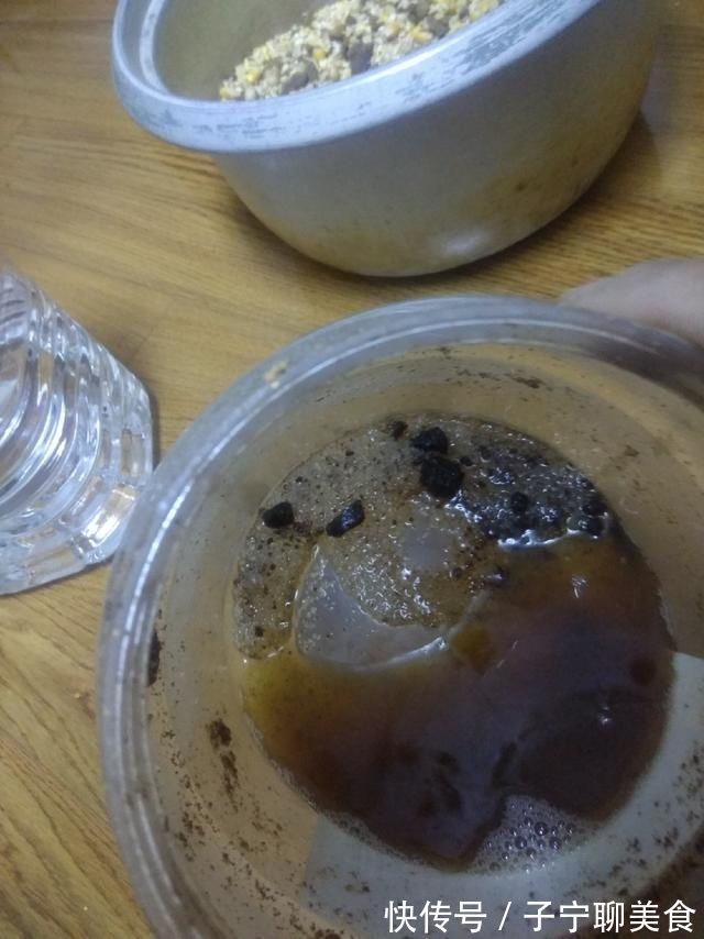 自制酒米窝料，野钓基本没空军，需要的钓友拿走