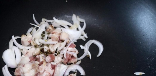 面粉|一碗面粉,2个萝卜,教你做好吃的萝卜丝饼,爱吃萝卜的快收藏