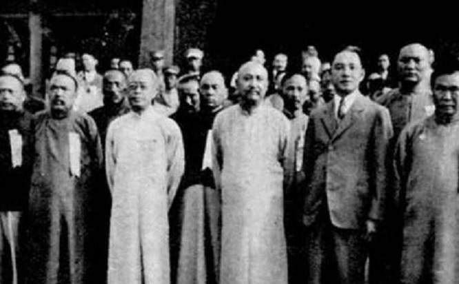 阎锡山的智慧,威严带领下,是手下甘愿为他守墓六十载!