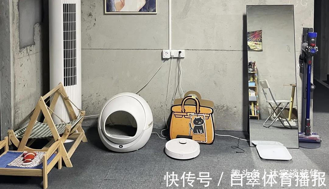 扫地机器人|没钱装修,直接住进毛坯房里,这对夫妻的“原始生活”却意外走红