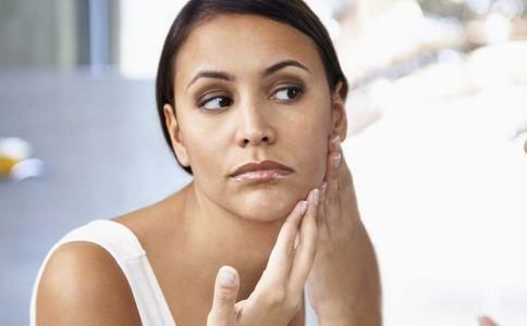 洗脸|有哪些让毛孔变得细腻的方法?每次卸妆一定要彻底清洁
