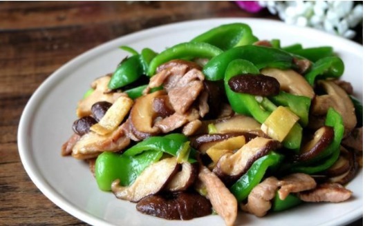 这道家常菜好吃又下饭,不用放盐味儿咸香,做法超简单!