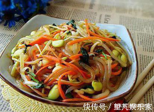 麻辣鸭掌|美食推荐酸辣鸡杂，红焖牛蹄筋，黄豆芽拌粉，麻辣鸭掌的做法