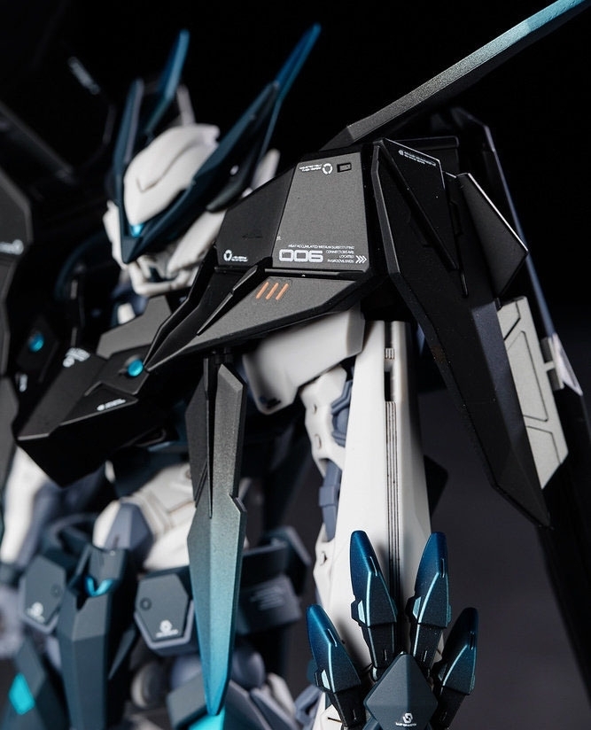 君王|优化变身,双重锻型君王异端高达模型