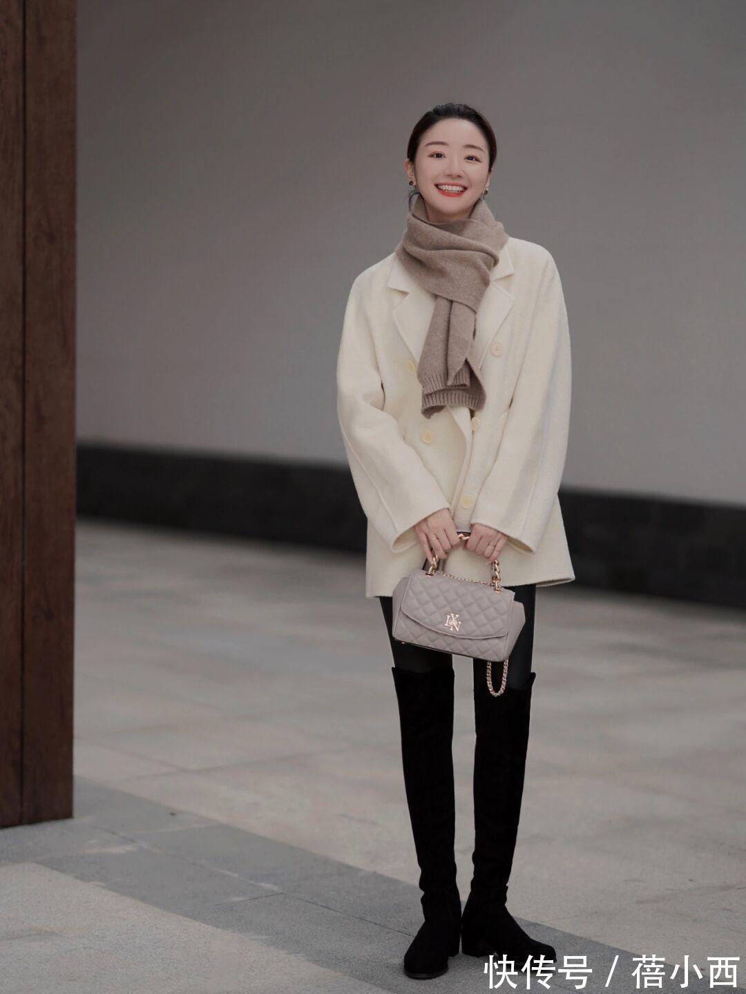 脖颈 “短大衣”才是小个子女生的冬日必备,配半身裙、裤子优雅又高级