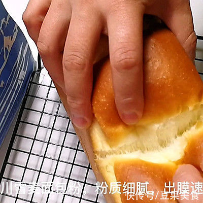 酸甜可口的葡萄干吐司走起，简单又好吃，吃货来收藏哦