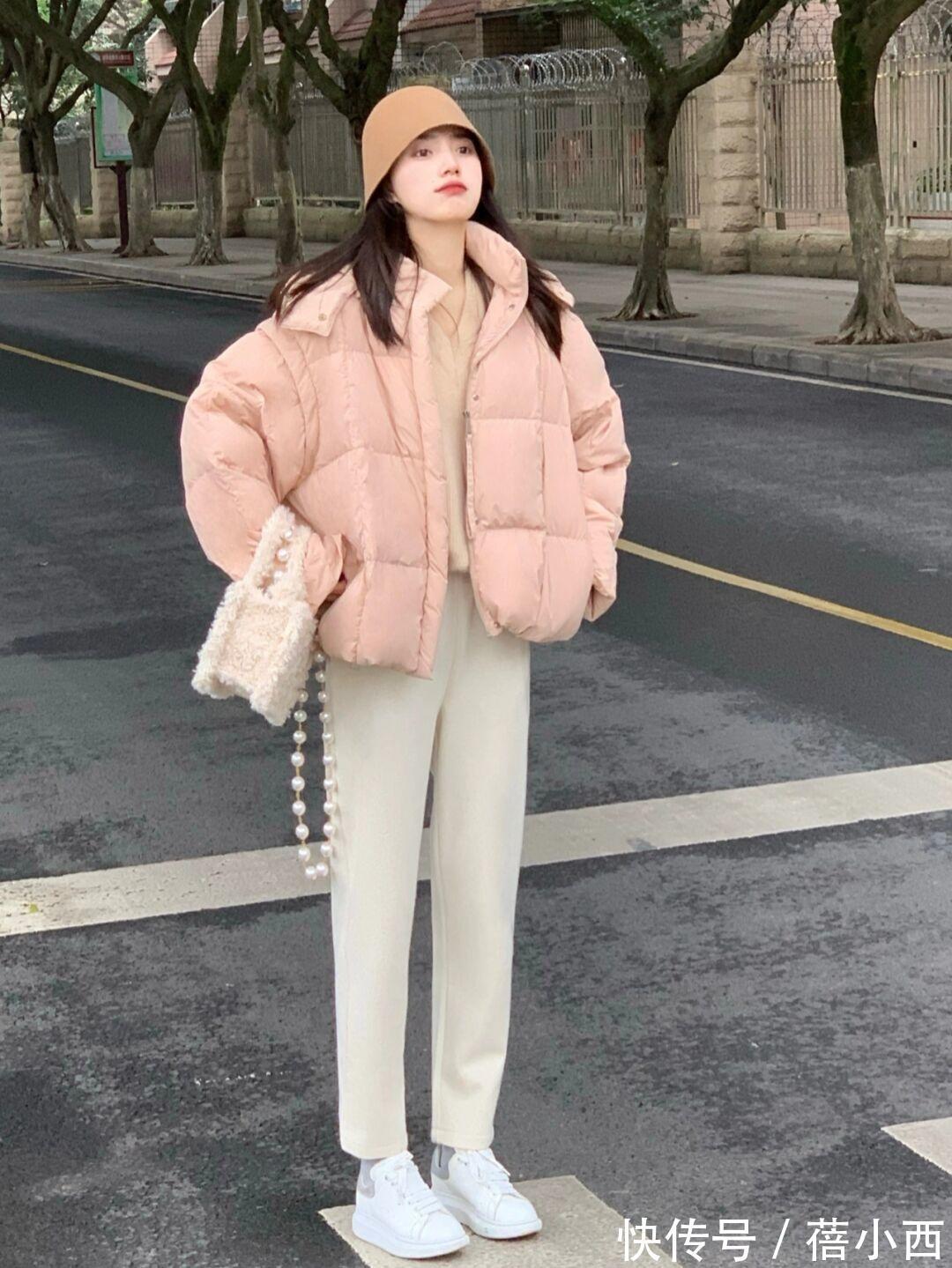 洋气|女人无论年纪多大,穿“羽绒服”都能时髦洋气,跟博主照穿就行