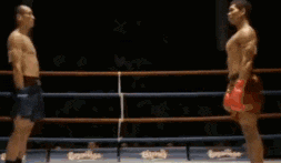 |搞笑GIF:我又翻车了,对!还是上次那个位置,求抓紧时间援救!