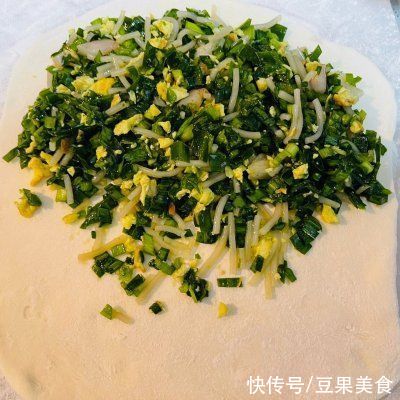 皮薄馅大|回味无穷的韭菜盒子（鸡蛋鲜虾馅）来拯救你的胃