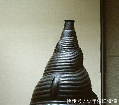 武士们|史海钩沉笑死人不偿命,看看日本武士的头盔是如何秀出天际的!