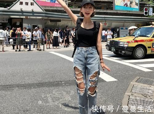 气质 小姐姐穿上牛仔裤,展现自然随性的穿衣风格,让人流连忘返!