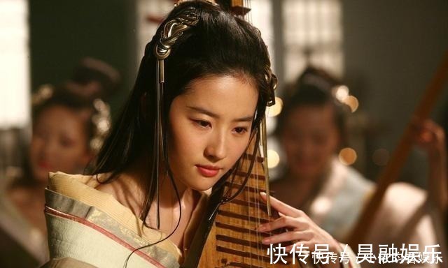 才子们@少女一上联:“午朝门外,排两班,文文武武”,乞丐一下联,绝了