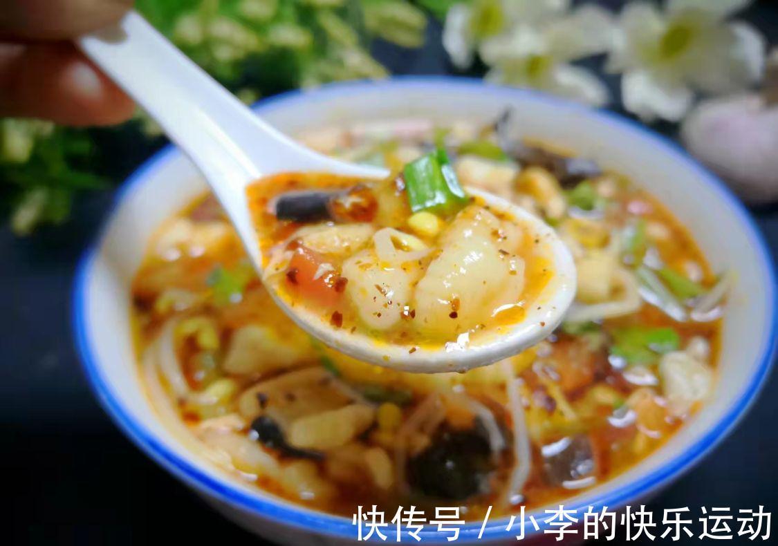 天冷了,我家三口午餐这样吃,主食和菜一锅出,好吃热乎还省事!