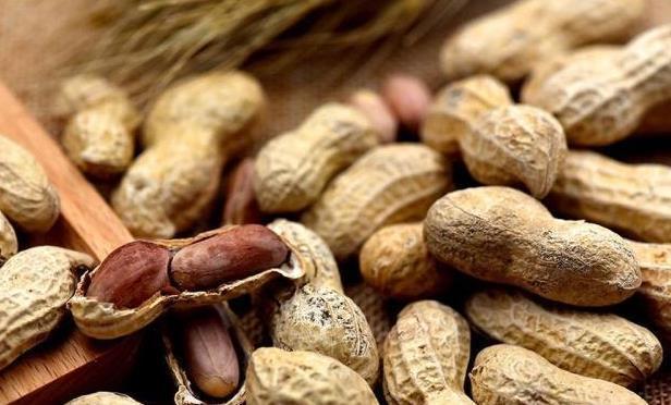 健康|吃花生好处多,但4种人不能吃,不然会危害健康,别让无知害了你