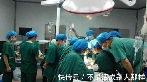 生育年龄|40岁高龄产妇为要儿子拼3胎,剖开肚子后,医生摇头全家都乱了套