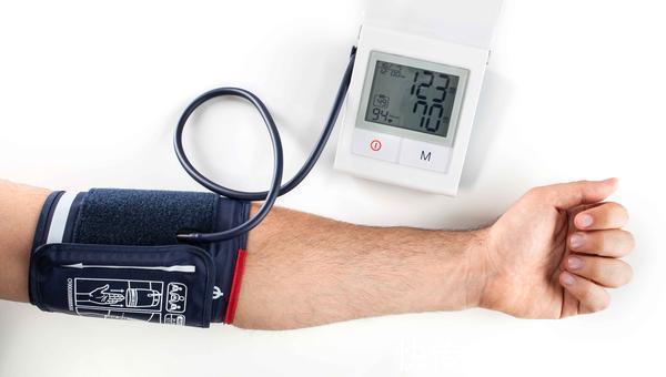 中老年人|测量血压时，要注意这6个细节，否则容易出现测量结果不准确