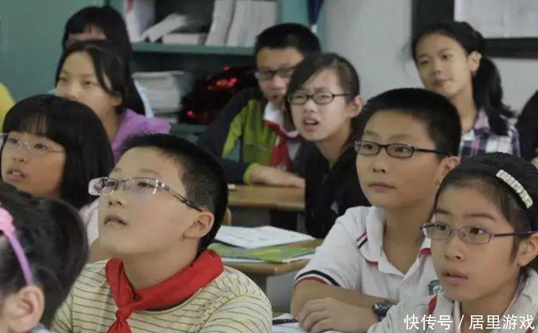 金钱|初中生有了攀比新方式，不仅耗费时间和金钱，学习成绩也下滑严重