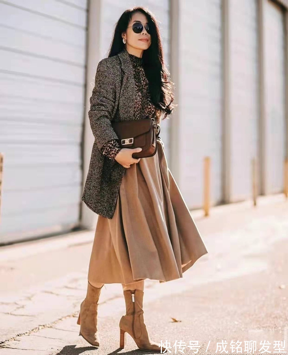 棉服 精致女人都爱有质感的搭配!大地色系冬装温柔耐看,让人难以拒绝