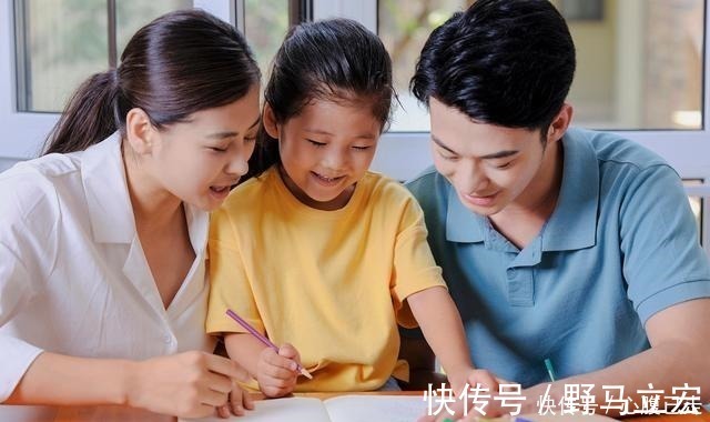 女儿|妈妈训女儿,邻桌的陌生男人却泪如雨下,这是怎么了