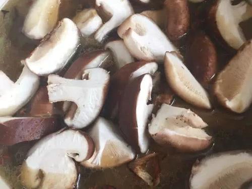 尽量|是人都怕癌,但癌症却怕它,尽量多吃,癌细胞见你“绕着走”!