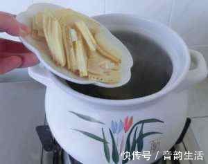 汤鲜肉香|炖鸡汤要不要加料酒？选好食材，掌握好“3步法”，汤鲜肉香不柴