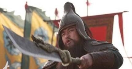 关胜！水浒传五大战神，林冲垫底，第三宋江难管，第一出马万敌惧怕！